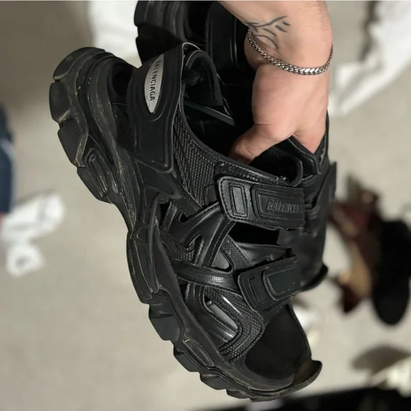Black Balenciaga Track Flat Men’s Sandals size 41 great condition retailed $995 - Picture 1 of 9